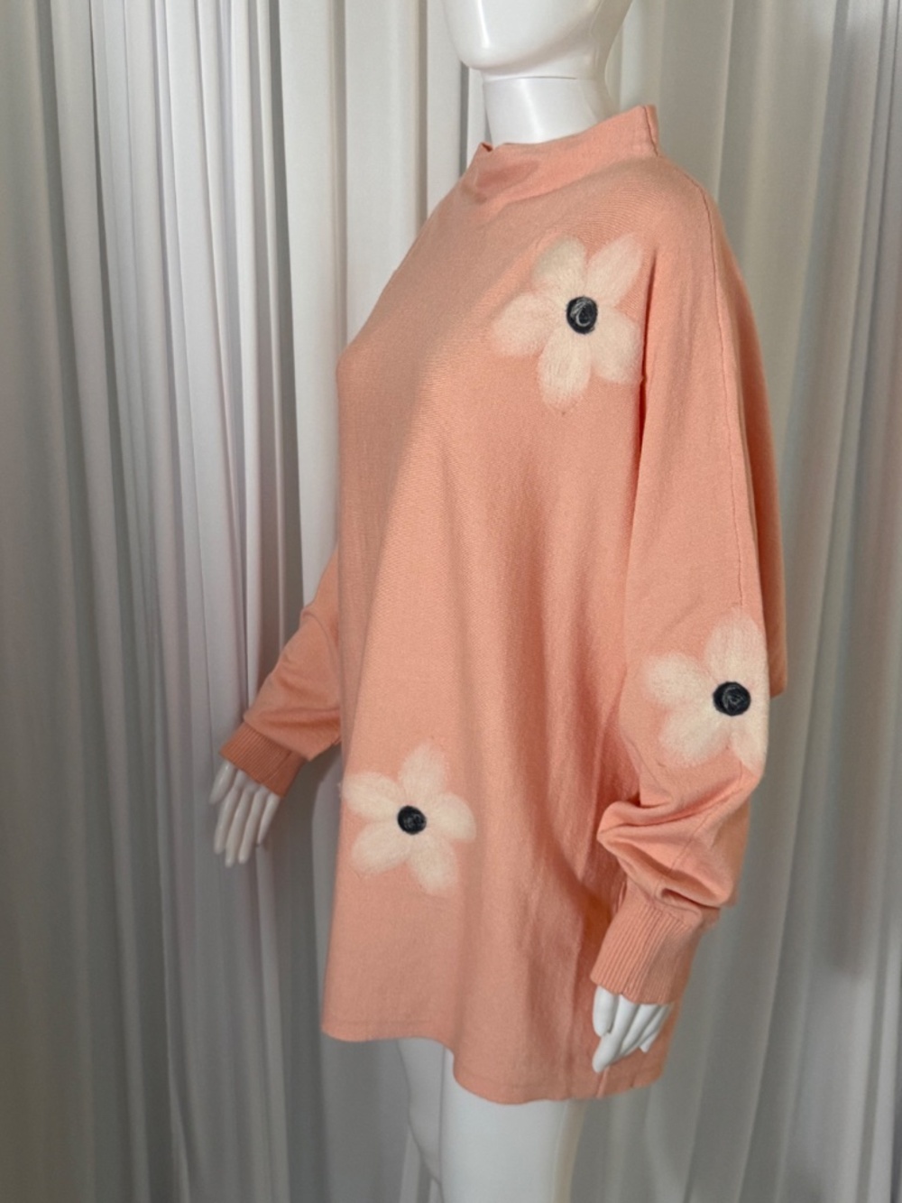 Nina Leonard Soft Floral Tunic Sweater 1X NWOT Peach Lightweight - Picture 3 of 16